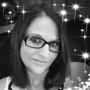 Meet your Posher, Nicole lee